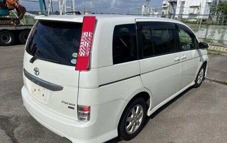 Toyota ISis I, 2012 год, 930 000 рублей, 3 фотография