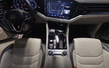 Volkswagen Touareg III, 2021 год, 7 500 000 рублей, 11 фотография