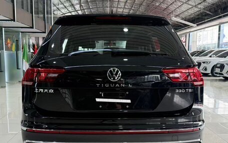 Volkswagen Tiguan II, 2022 год, 2 625 000 рублей, 7 фотография