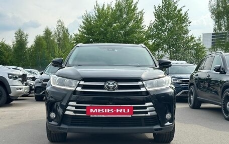 Toyota Highlander III, 2016 год, 4 070 000 рублей, 2 фотография