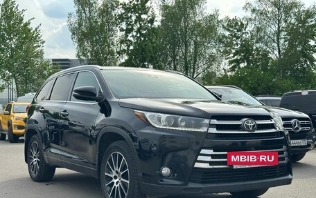 Toyota Highlander III, 2016 год, 4 070 000 рублей, 3 фотография