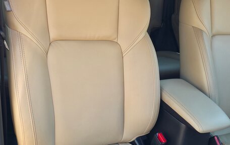 Mitsubishi Outlander III рестайлинг 3, 2019 год, 2 490 000 рублей, 13 фотография