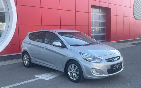 Hyundai Solaris II рестайлинг, 2012 год, 830 000 рублей, 3 фотография
