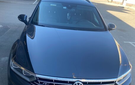 Volkswagen Passat B8 рестайлинг, 2019 год, 2 200 000 рублей, 1 фотография