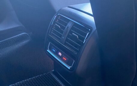 Volkswagen Passat B8 рестайлинг, 2019 год, 2 200 000 рублей, 12 фотография