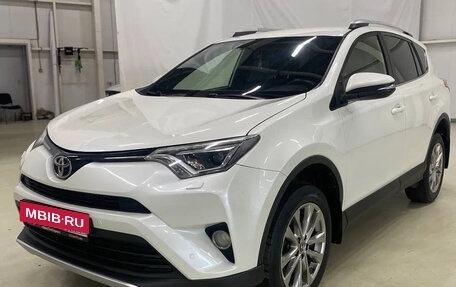 Toyota RAV4, 2016 год, 1 962 000 рублей, 1 фотография
