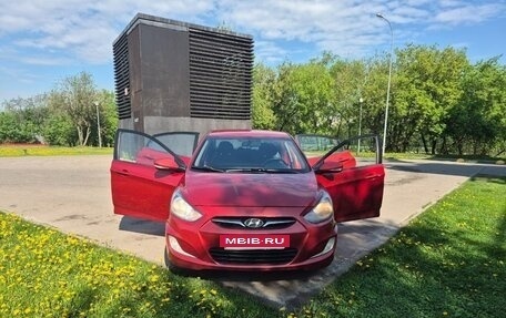 Hyundai Solaris II рестайлинг, 2011 год, 645 000 рублей, 2 фотография