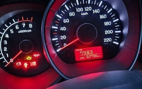 KIA Rio III рестайлинг, 2013 год, 1 100 000 рублей, 6 фотография