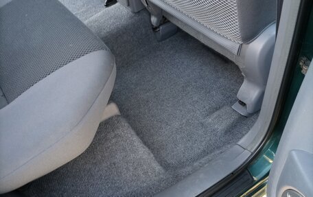 Toyota RAV4, 2003 год, 800 000 рублей, 6 фотография