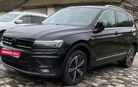 Volkswagen Tiguan II, 2018 год, 2 450 000 рублей, 4 фотография