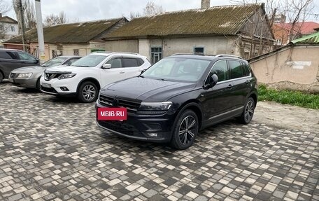 Volkswagen Tiguan II, 2018 год, 2 450 000 рублей, 5 фотография