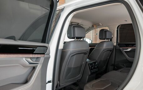 Volkswagen Touareg III, 2019 год, 4 990 000 рублей, 23 фотография