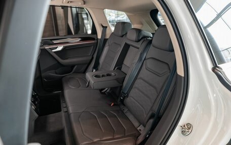Volkswagen Touareg III, 2019 год, 4 990 000 рублей, 25 фотография