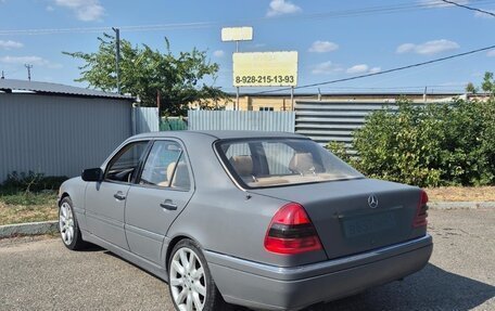 Mercedes-Benz C-Класс, 1994 год, 155 000 рублей, 2 фотография