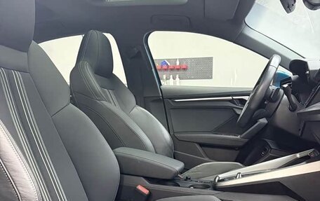 Audi A3, 2023 год, 2 300 000 рублей, 14 фотография