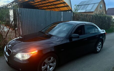 BMW 5 серия, 2004 год, 750 000 рублей, 2 фотография
