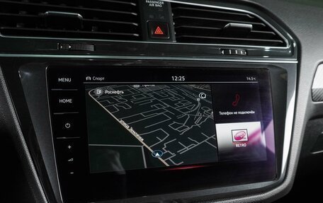 Volkswagen Tiguan II, 2021 год, 2 347 000 рублей, 18 фотография