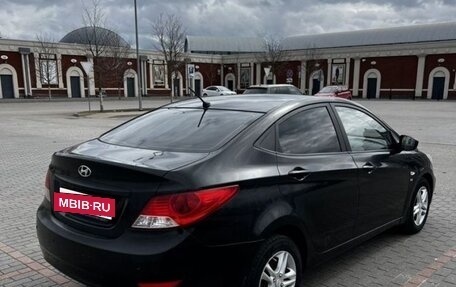 Hyundai Solaris II рестайлинг, 2011 год, 515 000 рублей, 4 фотография