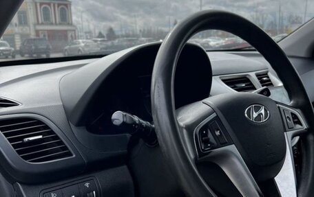 Hyundai Solaris II рестайлинг, 2011 год, 515 000 рублей, 12 фотография