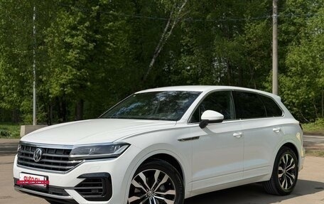 Volkswagen Touareg III, 2018 год, 5 750 000 рублей, 2 фотография