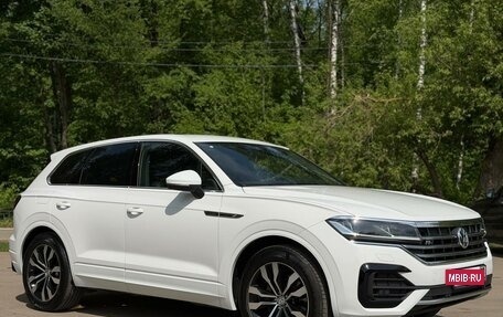 Volkswagen Touareg III, 2018 год, 5 750 000 рублей, 3 фотография