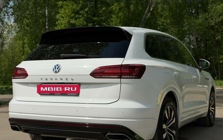 Volkswagen Touareg III, 2018 год, 5 750 000 рублей, 7 фотография
