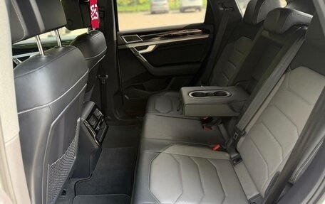 Volkswagen Touareg III, 2018 год, 5 750 000 рублей, 18 фотография