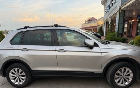 Volkswagen Tiguan II, 2019 год, 2 390 000 рублей, 3 фотография