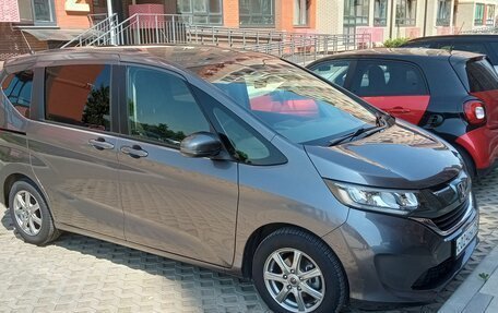 Honda Freed II, 2018 год, 1 600 000 рублей, 21 фотография