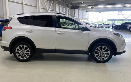 Toyota RAV4, 2016 год, 1 962 000 рублей, 4 фотография