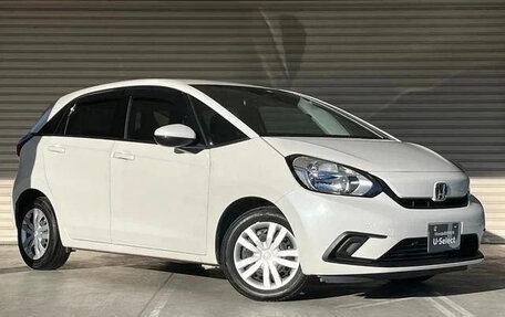 Honda Fit, 2021 год, 1 230 000 рублей, 5 фотография