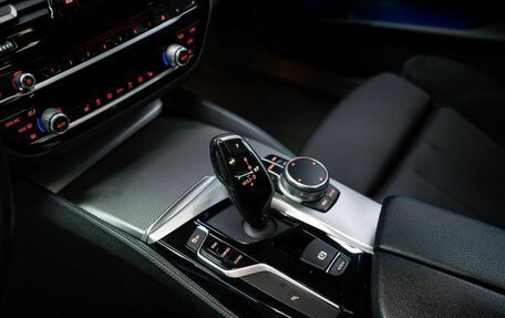 BMW 5 серия, 2020 год, 3 240 000 рублей, 31 фотография