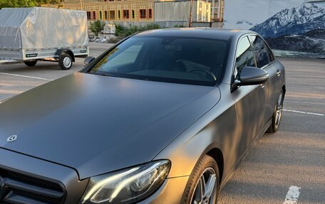 Mercedes-Benz E-Класс, 2018 год, 3 300 000 рублей, 12 фотография