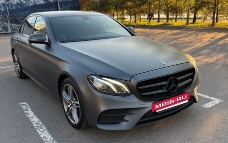 Mercedes-Benz E-Класс, 2018 год, 3 300 000 рублей, 3 фотография