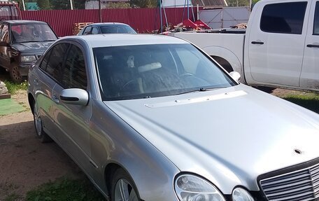 Mercedes-Benz E-Класс, 2003 год, 370 000 рублей, 1 фотография