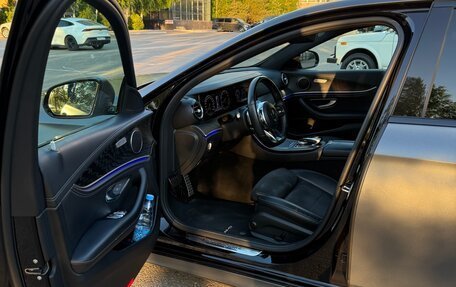 Mercedes-Benz E-Класс, 2018 год, 3 300 000 рублей, 14 фотография
