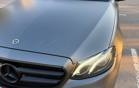 Mercedes-Benz E-Класс, 2018 год, 3 300 000 рублей, 13 фотография