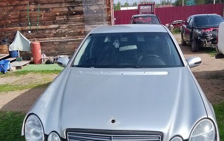 Mercedes-Benz E-Класс, 2003 год, 370 000 рублей, 2 фотография
