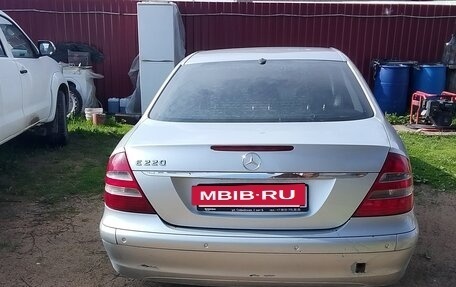 Mercedes-Benz E-Класс, 2003 год, 370 000 рублей, 6 фотография