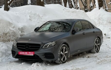 Mercedes-Benz E-Класс, 2018 год, 3 300 000 рублей, 25 фотография
