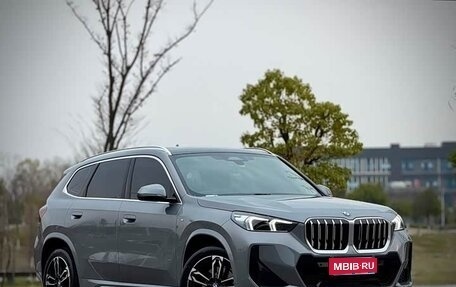 BMW X1, 2023 год, 3 300 000 рублей, 1 фотография