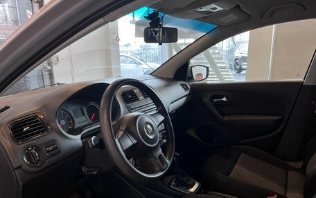 Volkswagen Polo VI (EU Market), 2011 год, 715 000 рублей, 21 фотография