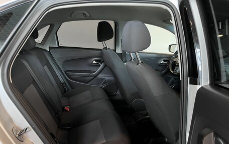 Volkswagen Polo VI (EU Market), 2011 год, 715 000 рублей, 24 фотография