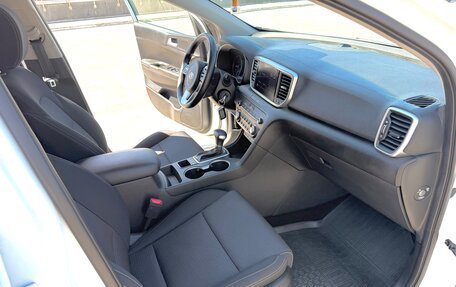 KIA Sportage IV рестайлинг, 2021 год, 2 560 000 рублей, 11 фотография