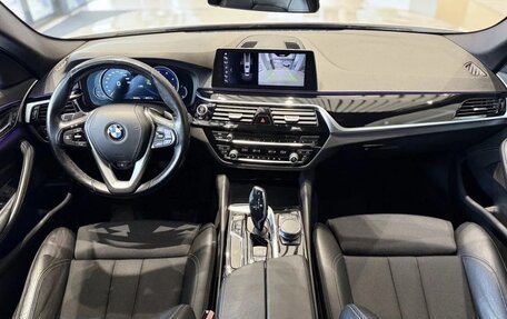 BMW 5 серия, 2017 год, 3 200 000 рублей, 9 фотография