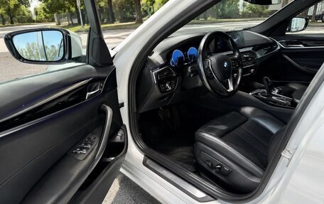 BMW 5 серия, 2017 год, 3 200 000 рублей, 8 фотография