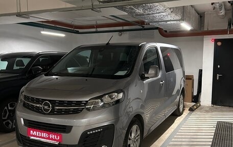 Opel Zafira Life I, 2020 год, 2 790 000 рублей, 2 фотография