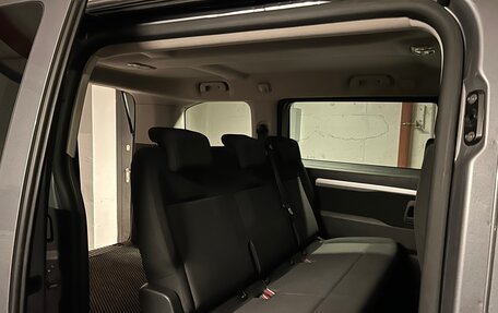 Opel Zafira Life I, 2020 год, 2 790 000 рублей, 7 фотография