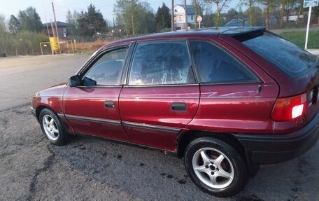 Opel Astra F, 1992 год, 70 000 рублей, 3 фотография