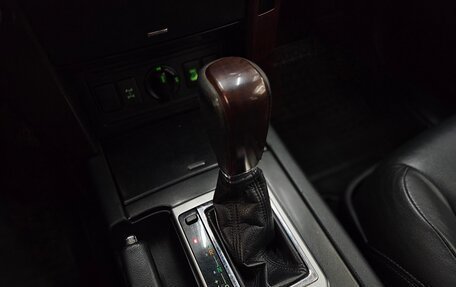 Toyota Land Cruiser Prado 150 рестайлинг 2, 2017 год, 4 090 000 рублей, 13 фотография